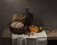 Henri Peyre & Catherine Auguste - Nature morte avec 2 pains, cruche et mimolette